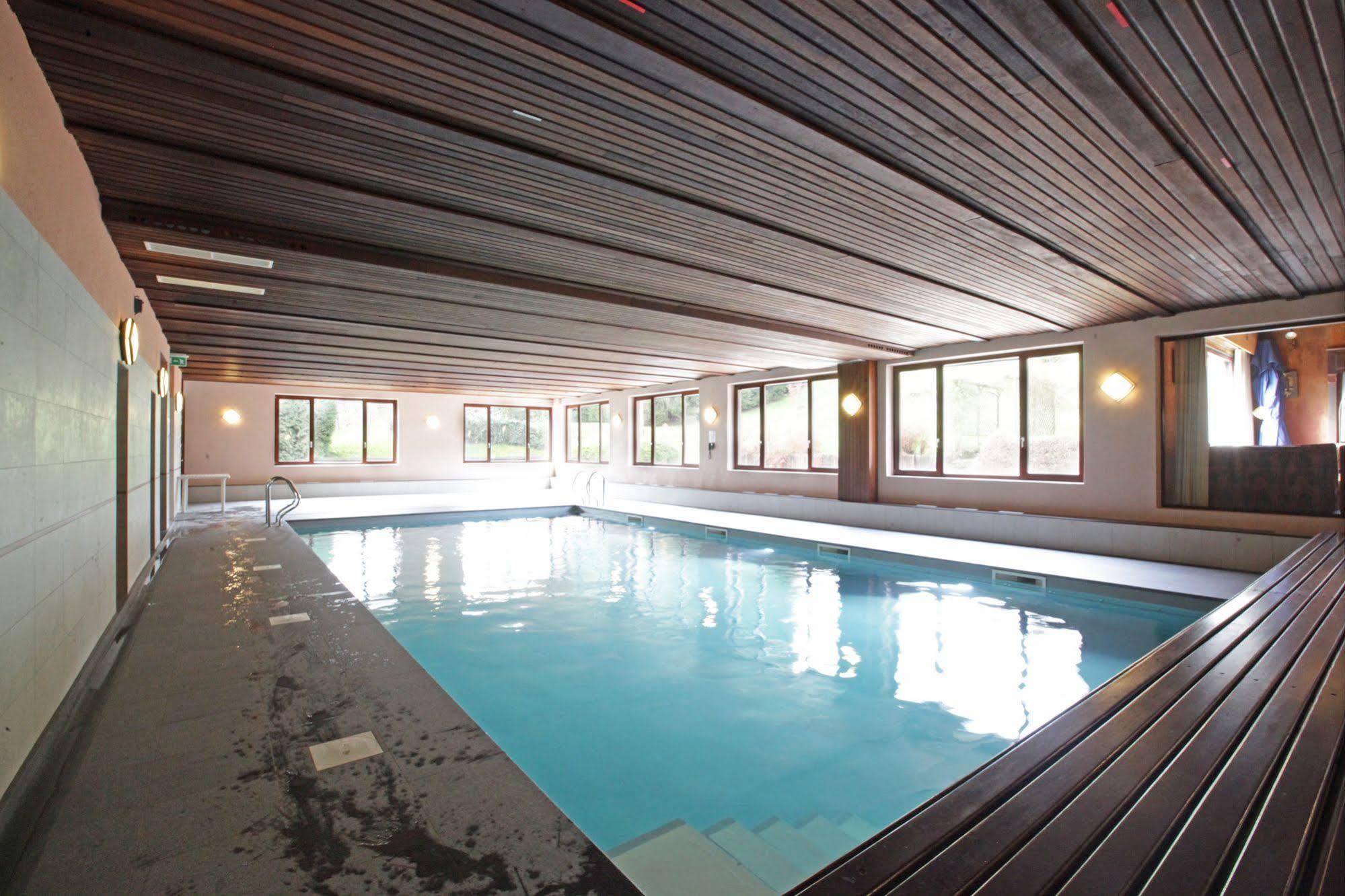 Отель Le Relais Du Marquis Иттр Экстерьер фото